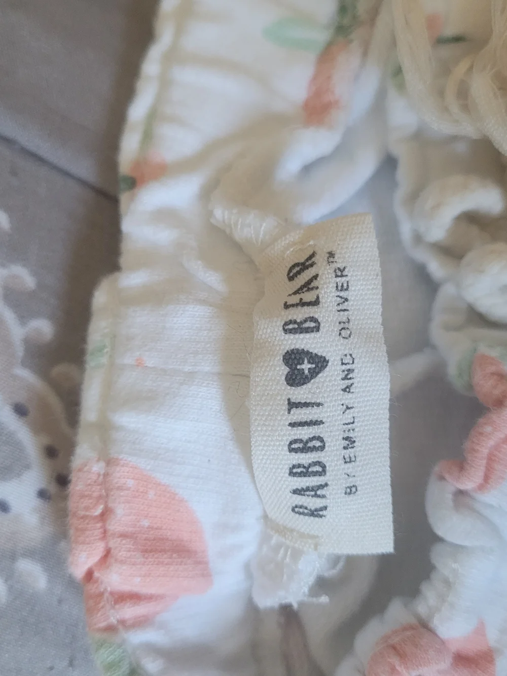 Girls' White Peach Print Shorts with Tassel